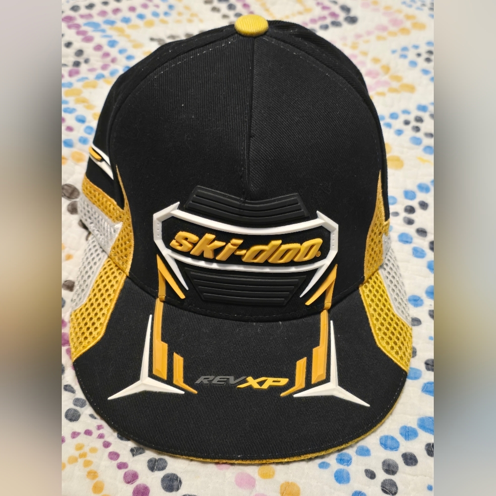 Ski-Doo Rev XP BRP Black Yellow Fitted Hat Cap Men’s